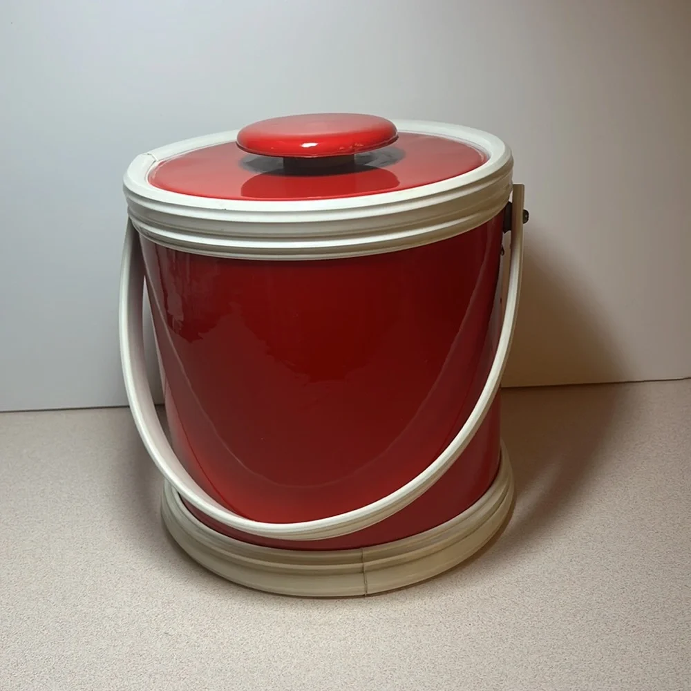 Craftware NYC ice bucket vintage red